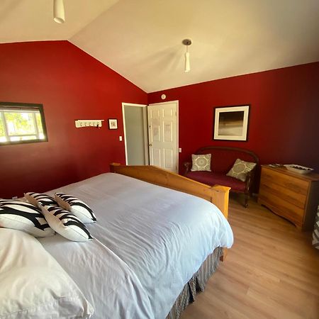 Rose Cottage Bed & Breakfast Valemount Exterior photo