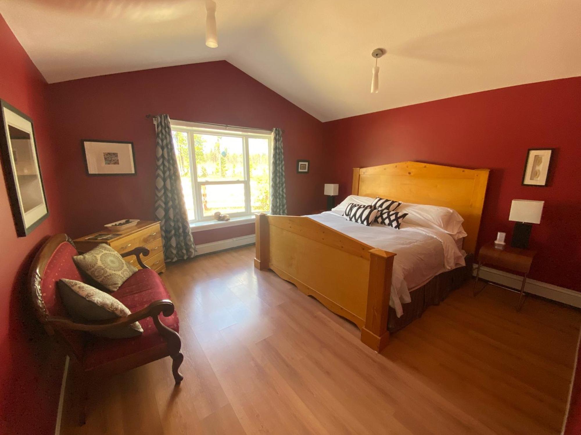 Rose Cottage Bed & Breakfast Valemount Exterior photo