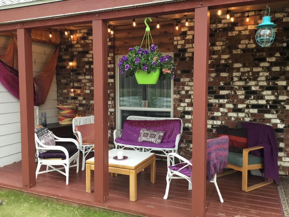 Rose Cottage Bed & Breakfast Valemount Exterior photo